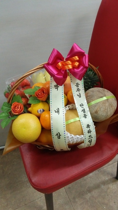 100,000 ���Ϲٱ���